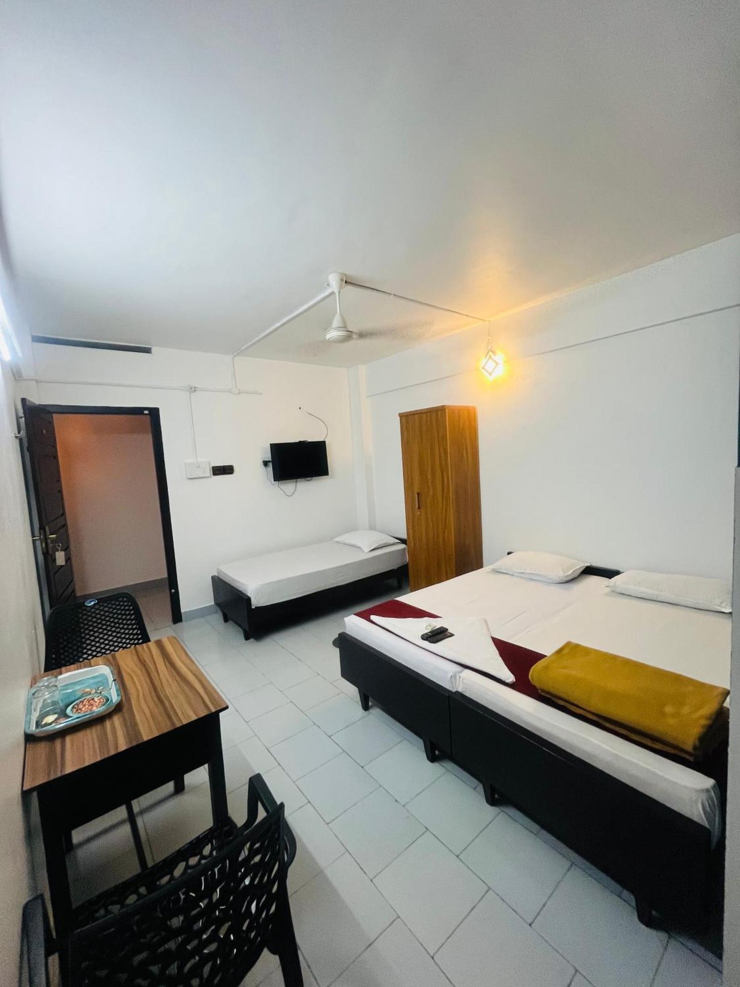 קוז'יקודה Priya Lodge מראה חיצוני תמונה